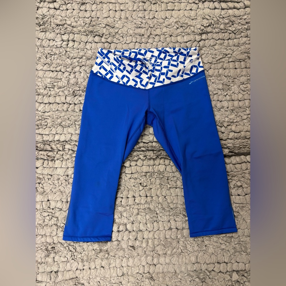 Brooks Running Geometric Waistband Capri Leggings